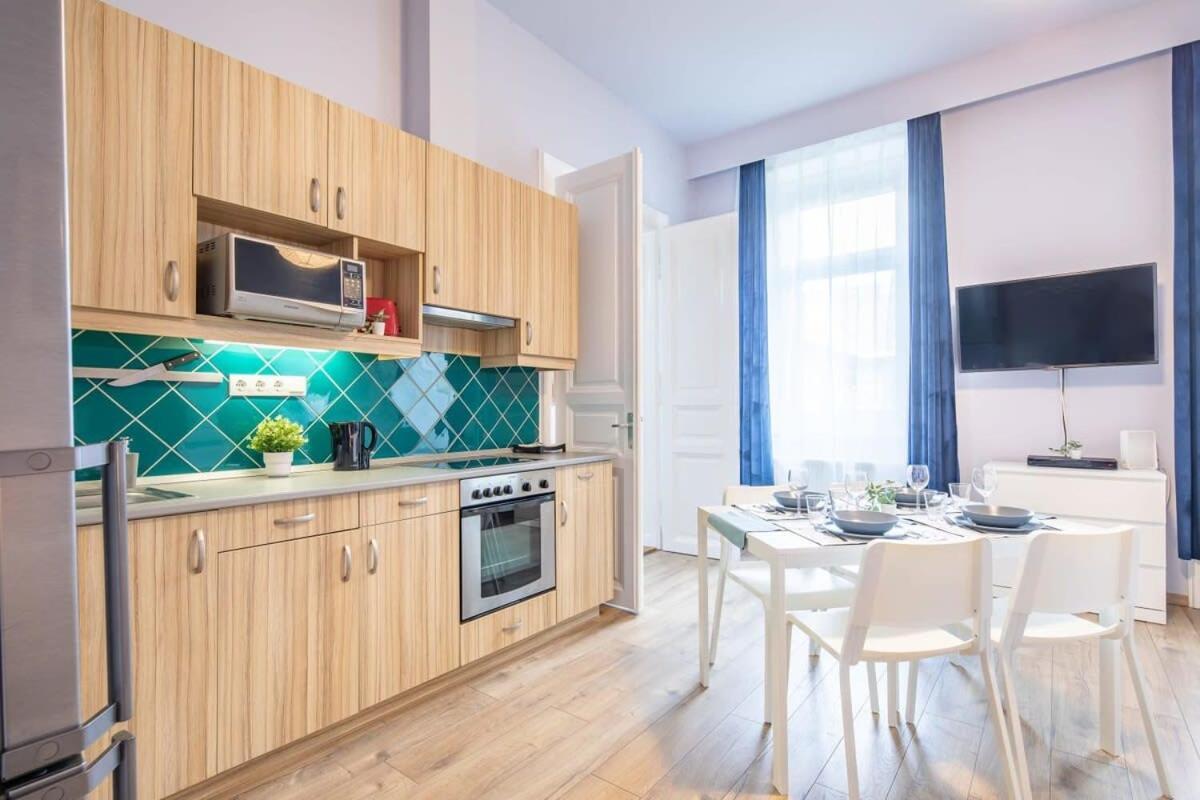 Apartment - New - Very Comfy *